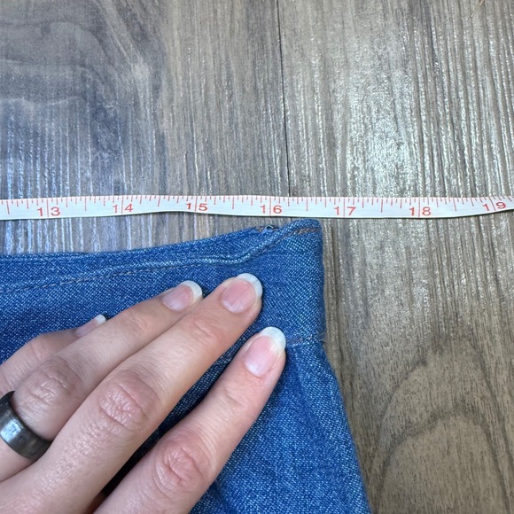 Babaton Aritzia Perspective Denim Pleated Mini Skirt Size 12 Kilt Style - Picture 6 of 8